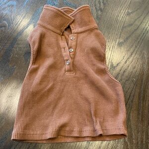 Hey Babe Ribbed cropped collared top